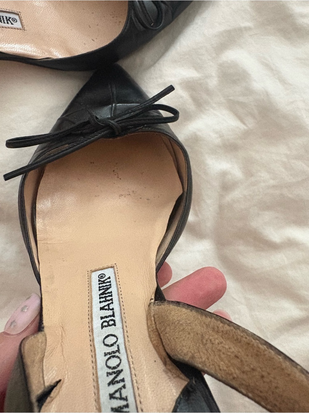 Manolo Blahnik Black Pointed Slingback Kitten Heel with Bow 37.5 - Picture 9 of 10